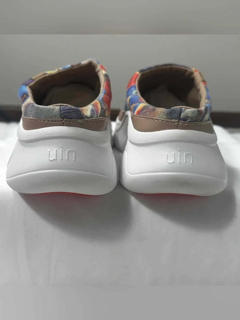 UIN Dye-Misty Art Print Slip On Colorful Canvas Casual Comfort Shoes Womens Sz 8 - Picture 10 of 15